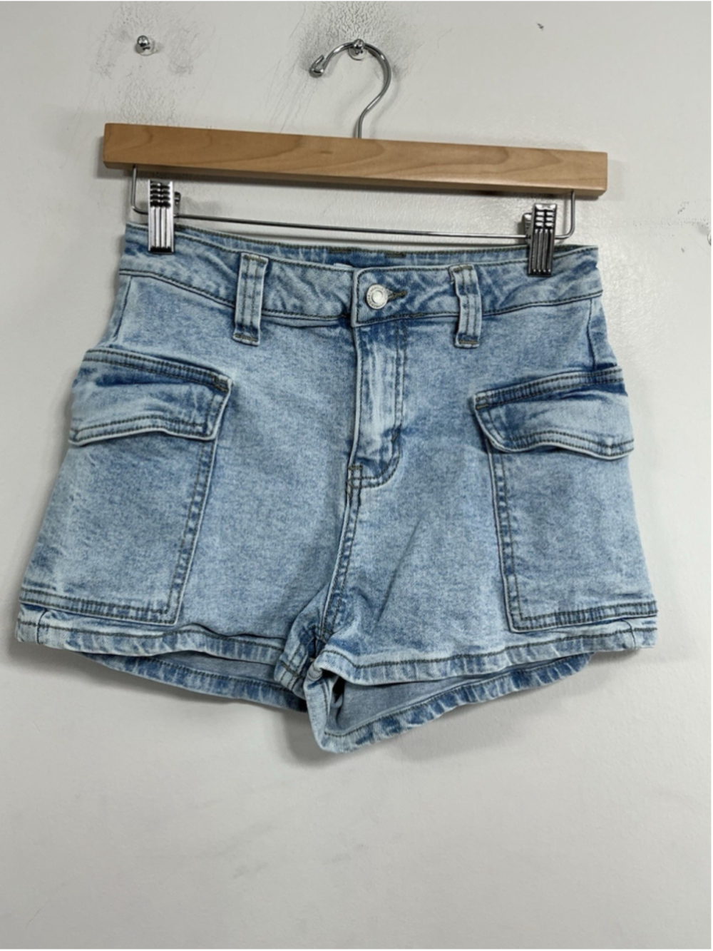 Womans Jr Vanilla Star Cargo Blue Jean Short Shorts Size 0
